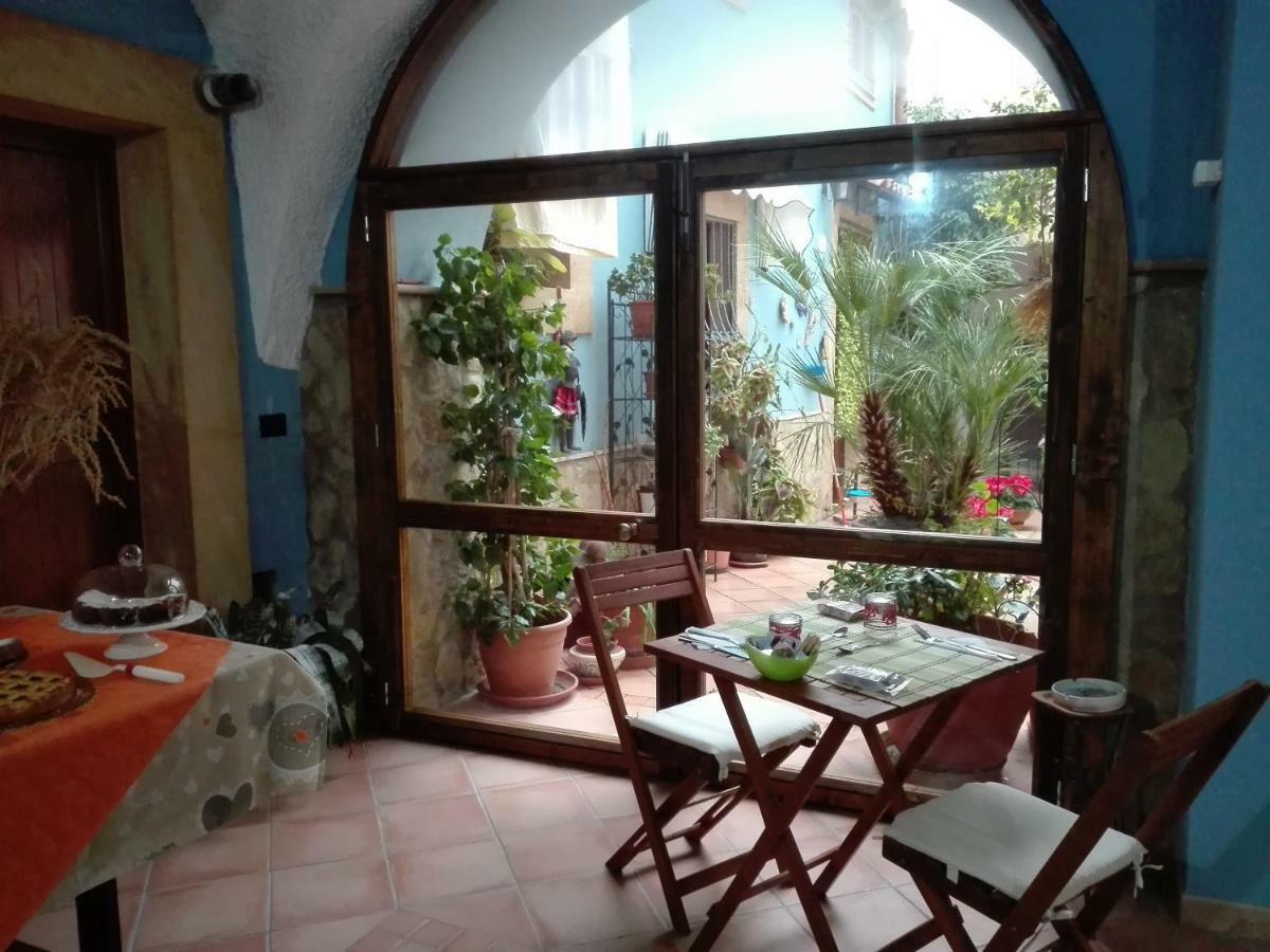 Couette-café La Finestra Sul Cortile